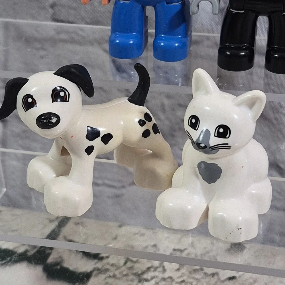 Lego Duplo Figures Lot Of 4 Men Workers Dalmatian Dog Kitty Cat
